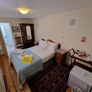 Ground Floor Double Room Wet Room & Garden View