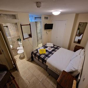 Basement Budget Double Room Ensuite & Steep Stairs